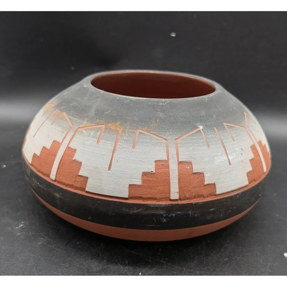 Southwestern Etched Terracotta Seed Pot Signed Geometric Clay Pottery Red Grey